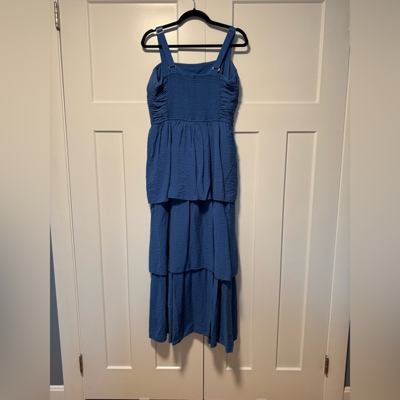 Abercrombie & Fitch Emerson Tiered Maxi Dress Blue Size L - Picture 2 of 4